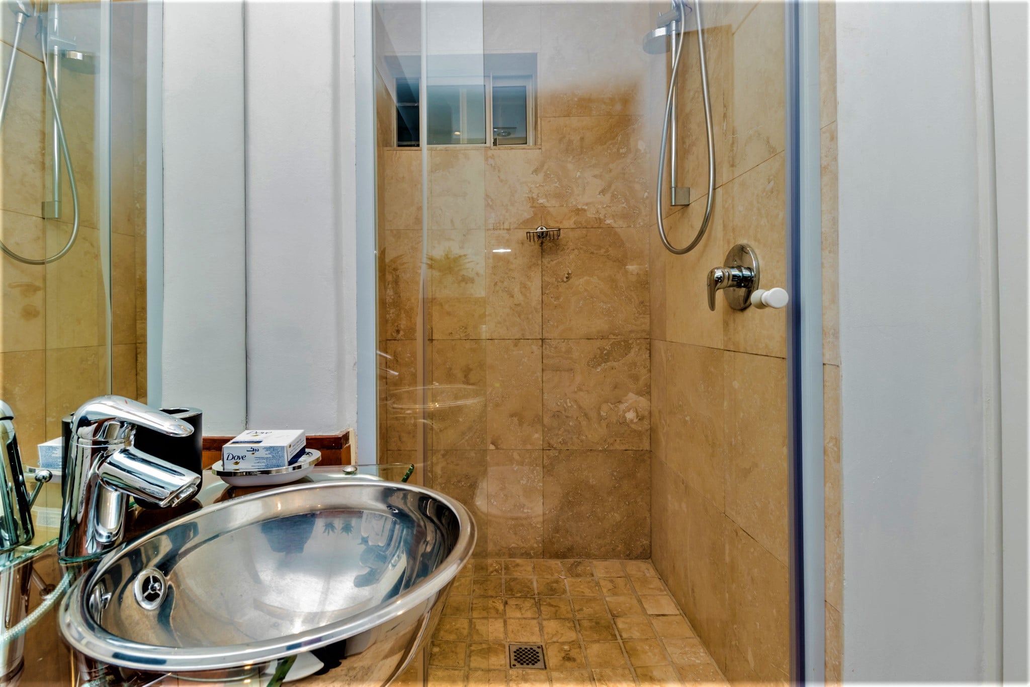 Clifton Beachfront Executive Apartment Guest Bathroom (2) Correction