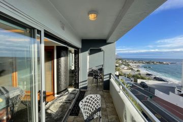 Clifton Beachfront Executive Apartment - Balcony 4